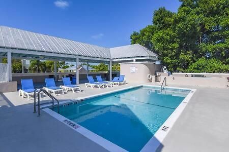 New Casa Caribe By Brightwild- Two-Story Condo Rooftop Pool Cayo Hueso Exterior foto