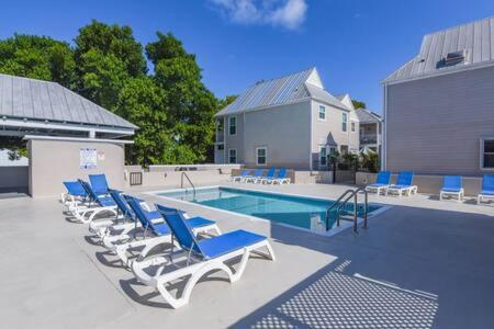 New Casa Caribe By Brightwild- Two-Story Condo Rooftop Pool Cayo Hueso Exterior foto